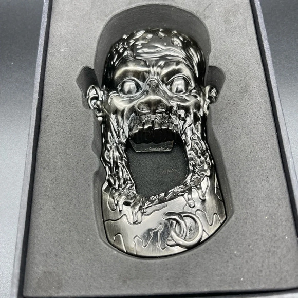 WALKING Dead Pet Zombie Bottle Opener - Picture 5 of 8